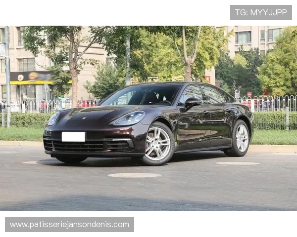 杨千霖家里到底藏了多少豪车？看他开门那一刻我惊呆了！