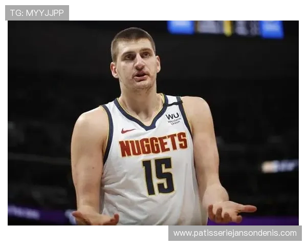 莫布里较上季更积极挡拆换防，压制约基奇限制内线